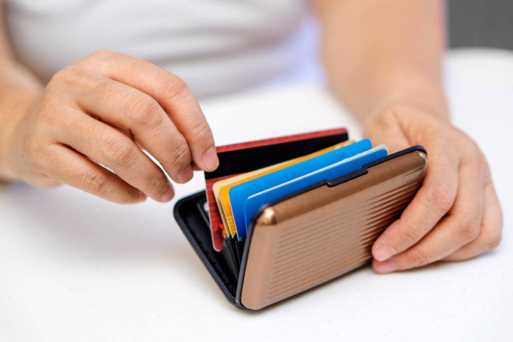 Comparing the Best UOB Credit Cards in Singapore 2025